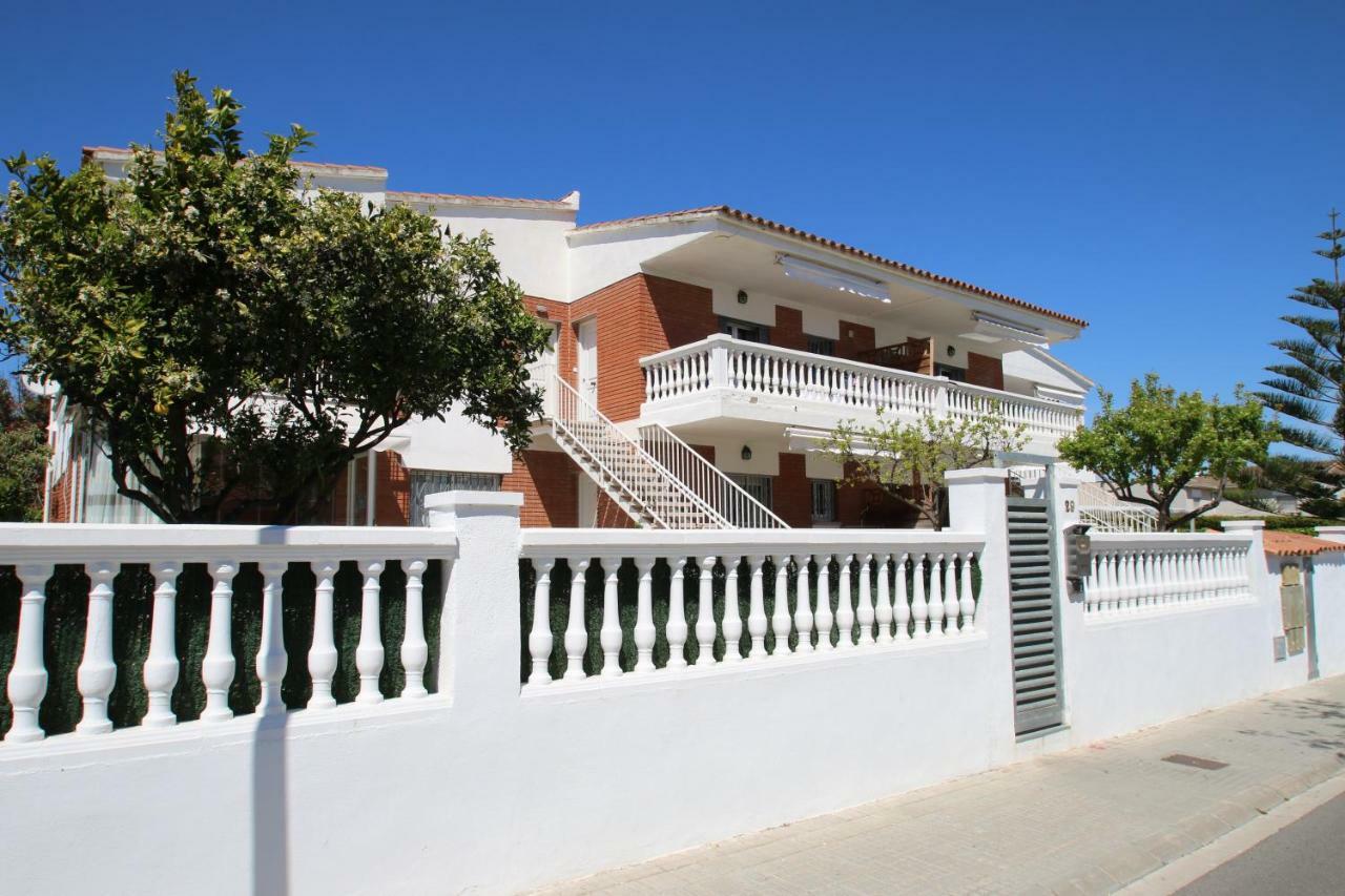 דירות קמברילס Casa Rosales 4 מראה חיצוני תמונה